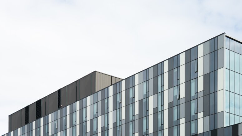 View of the upper part of a hospital façade